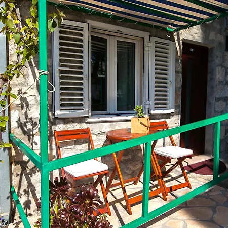 Old Town Accommodation Bol Extérieur photo