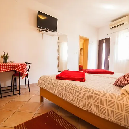 Old Town Accommodation Bol Extérieur photo