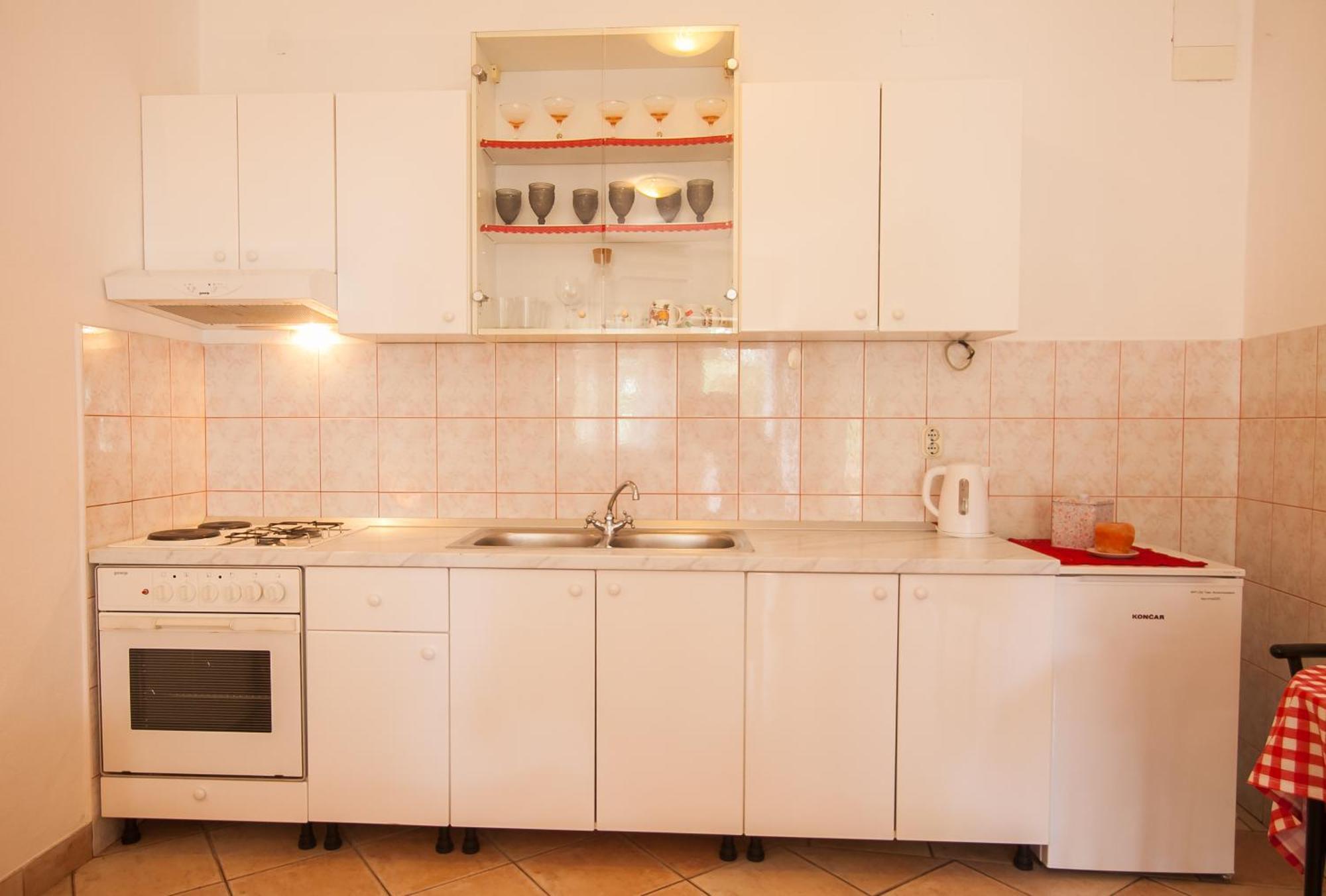 Old Town Apartment Bol